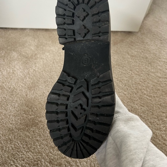 Universal Thread Women’s Black Brie Faux Leather Combat Platform Boots - Picture 16 of 16